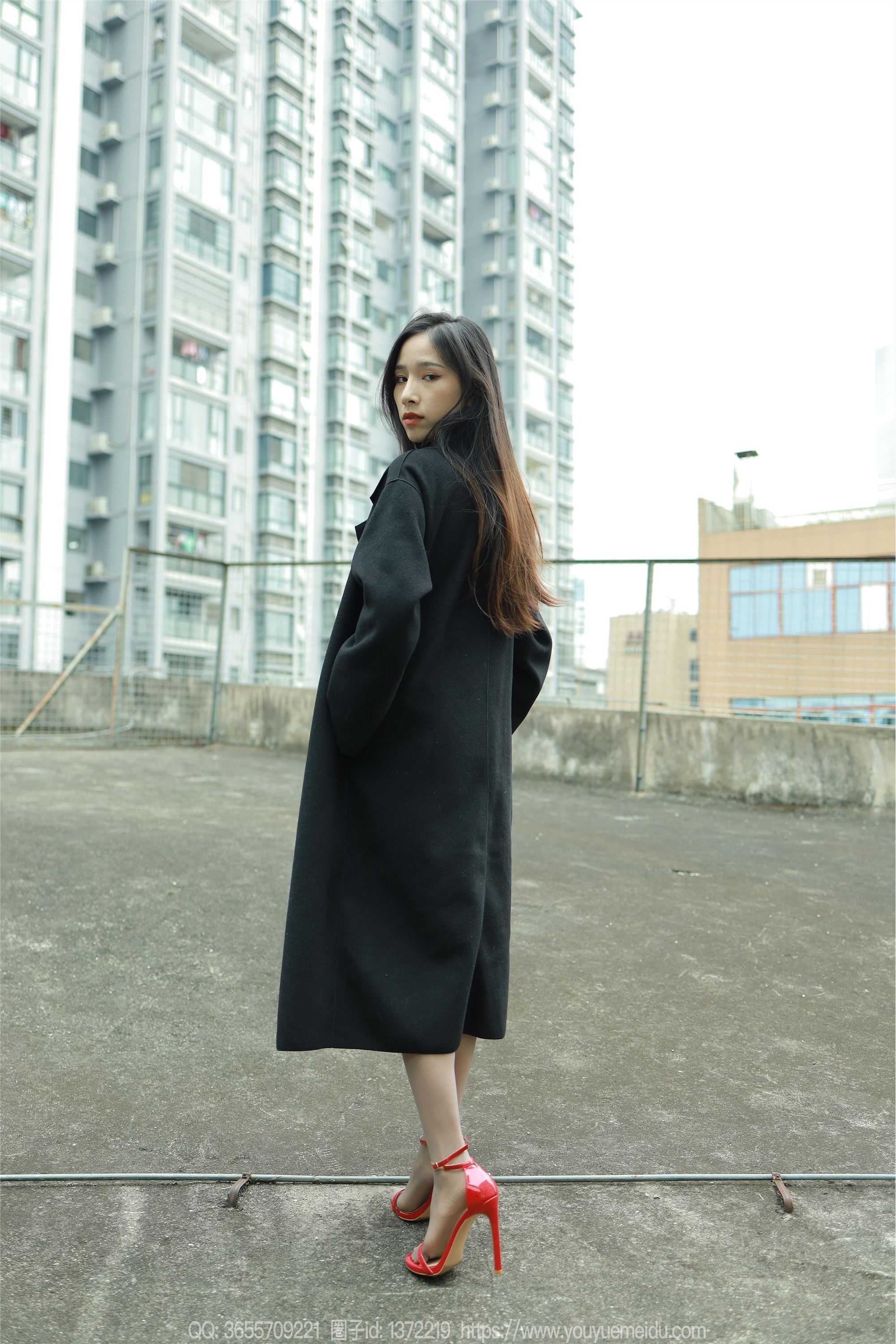 IESS异思趣向  2023.12.06 丝享家 1604 美子《黑衣园丁》